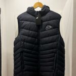 Chaleco capucha desmontable